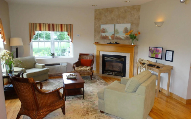 Amsterdam Inn & Suites Sussex