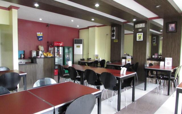 Oyster Plaza Hotel