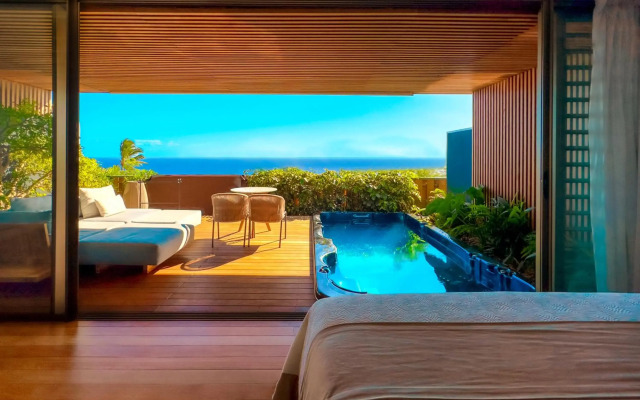 Blue Margouillat Seaview Hotel