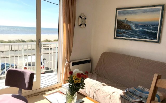 Apartment with 2 Bedrooms in Neufchâtel-Hardelot, with Wonderful Sea View, Furnished Balcony And Wifi - 1 M From the Beach