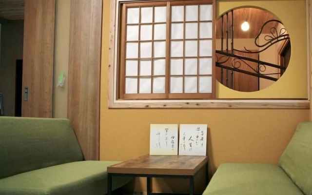 Maru House - Hostel