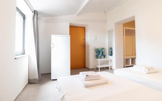 Welcomely - Easy Cabras B