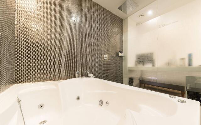 Smart Tourist Hotel