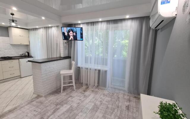 Apartaments on Metalurhiv 34