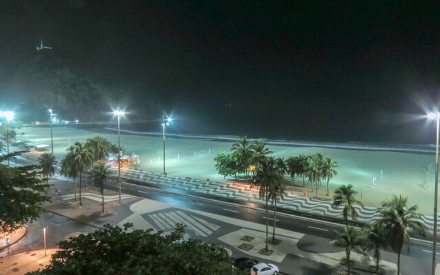 LinkHouse Wonderful Beachfront 4-BDR C11-008