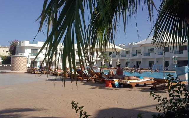 Sharm Cliff Resort