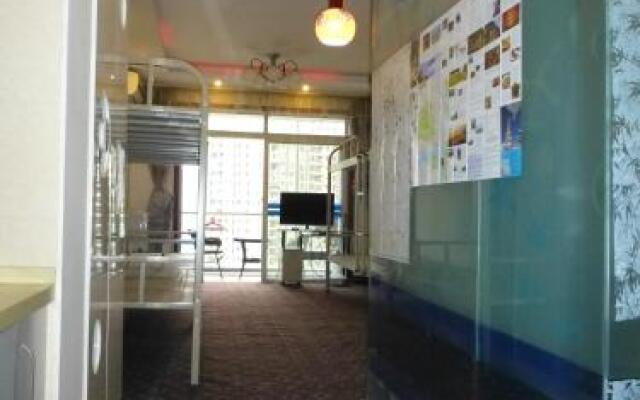 Leshan Seven Days Sunshine Student Apartment