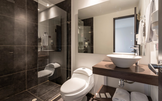 Pop Art Hotel Tocancipá y Centro de Convenciones