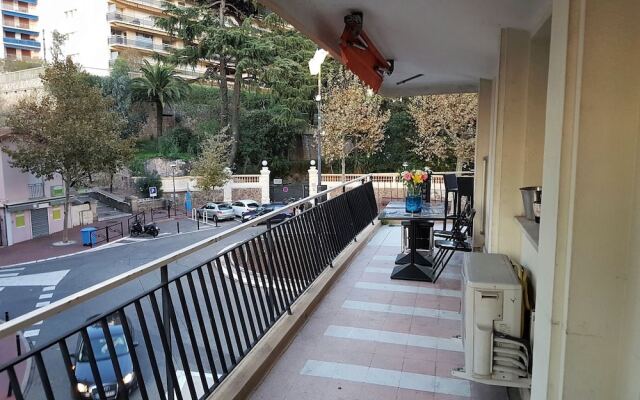 Apartment With 2 Bedrooms in Cannes, With Wonderful City View, Furnish