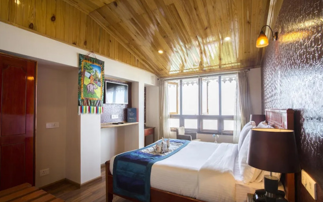 OYO 2317 Hotel Nirvana