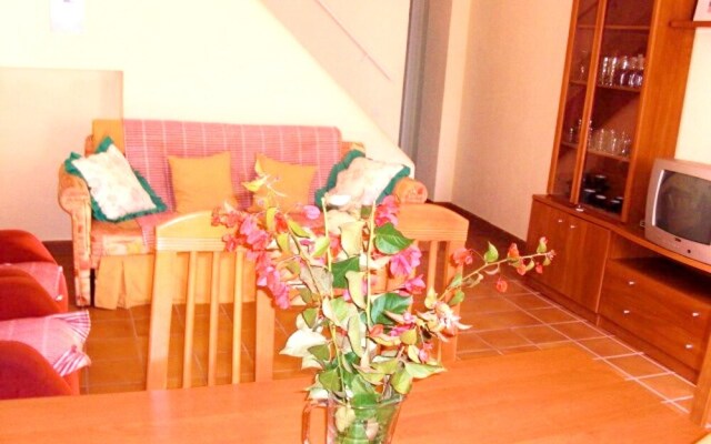 House With 3 Bedrooms in Islantilla, Huelva, With Pool Access and Encl