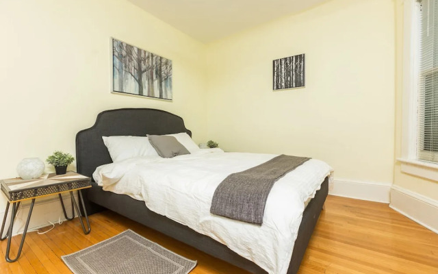 Applewood Suites - 2 BDRM Annex Loft