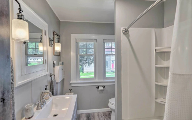 Historic Illinois Home Near Mississippi River