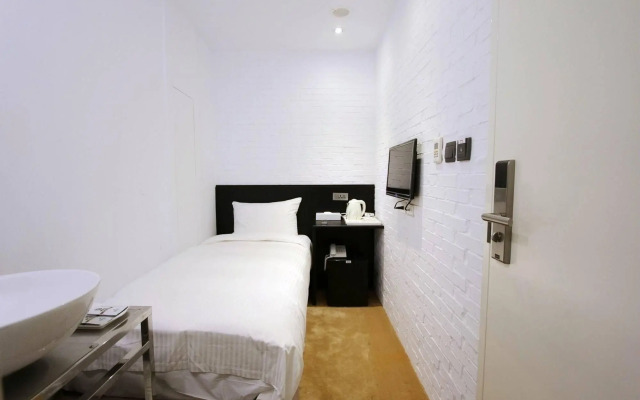 Cheers Boutique Hotel