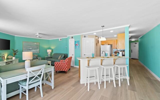 Aquavista Condominiums by Realjoy Vacations