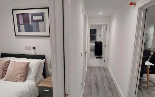 Modern 2 Bedroom Apartments - Camberley