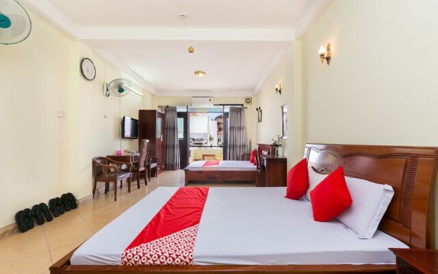 Oyo 696 Cam Ranh Hotel 1