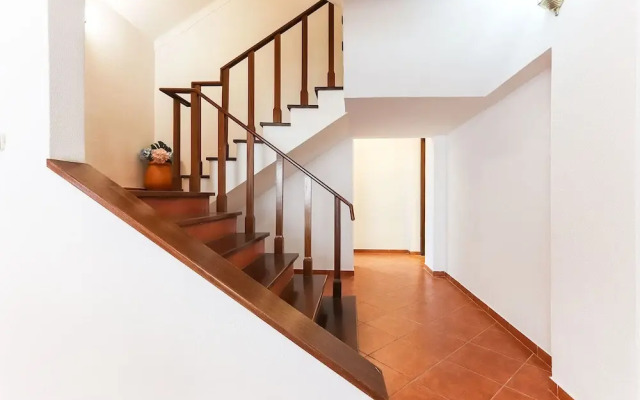 Oeiras Villa by Homing
