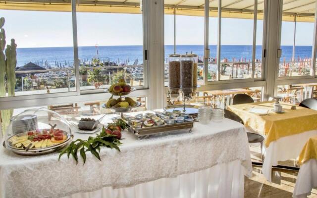 Hotel Tirreno