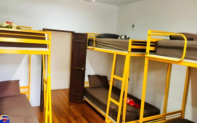 Sunny Hostel Phuket