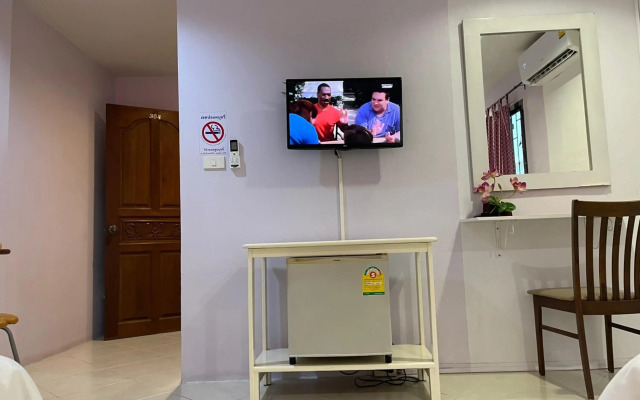 Nawaporn Place Guesthouse