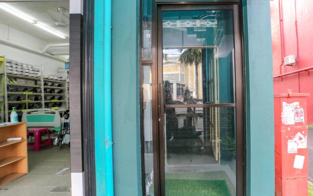 OYO 904 Avee Budget Inn