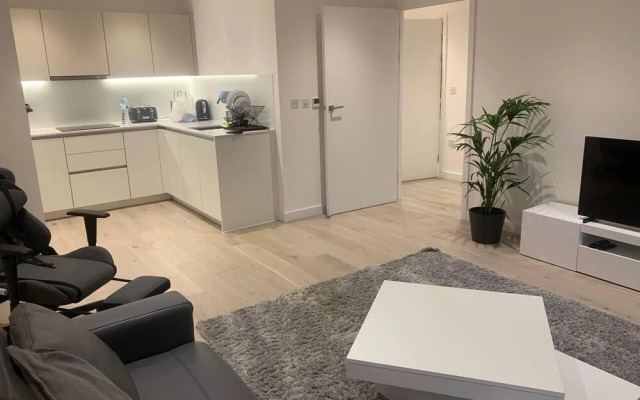 Luxurious 1-bed Apartment Located in London