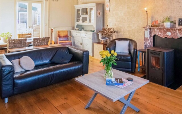 Beautiful Holiday Home in Kamperland Near the Beach