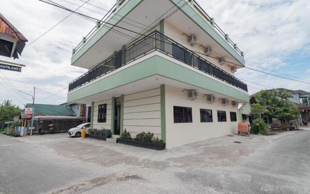 RedDoorz near Arka Sepinggan Airport