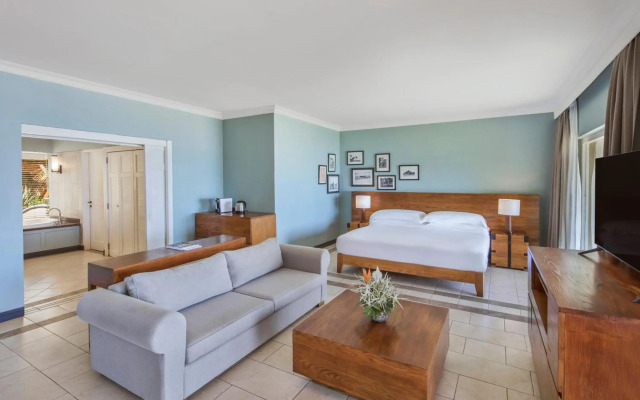 OUTRIGGER Mauritius Beach Resort