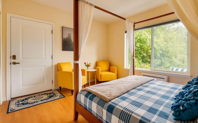 The Grand North Seattle Family Home