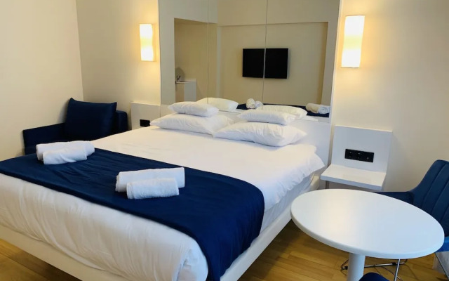 Royal Sea Breeze Apartment