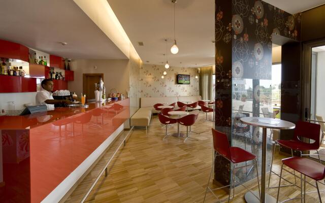 Alfagar Aparthotel