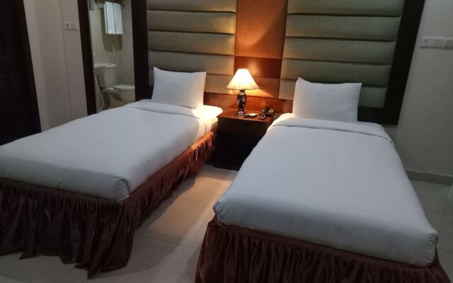 Grand Lake View Hotel