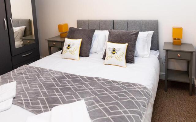 New & Spacious & Contractors & Leisure & Free Parking