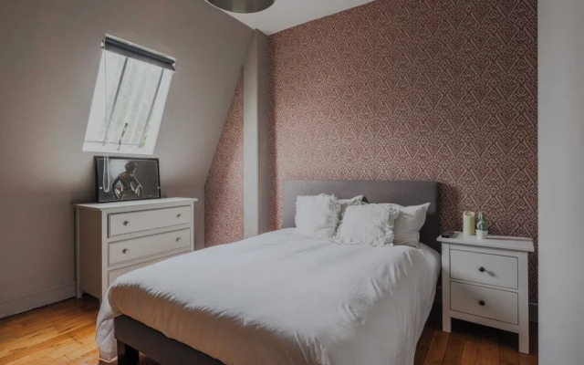 Mansion With Swimming Pool - 5bd/10p - Neuilly