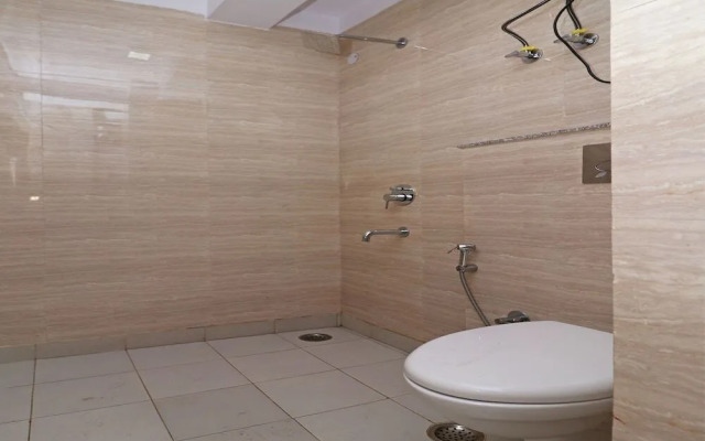 Mayesha Residency by OYO Rooms