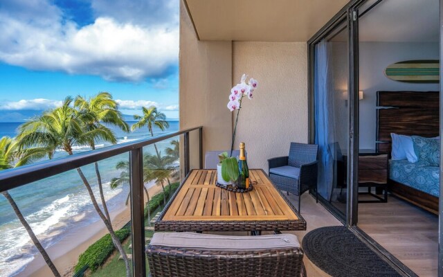 Oceanfront Kaanapali Studio Vistas