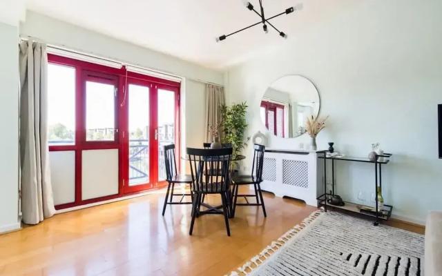 The Shadwell Secret - Contemporary 4bdr House