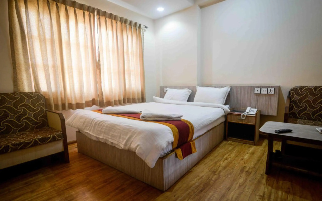 OYO 789 Hotel Shivam Plaza