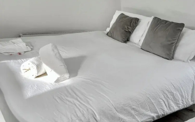 New House 5 rooms 3 bath