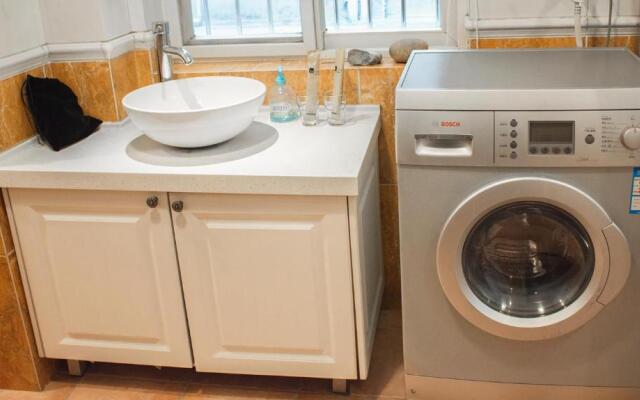 West Lake Nearby Guesthouse