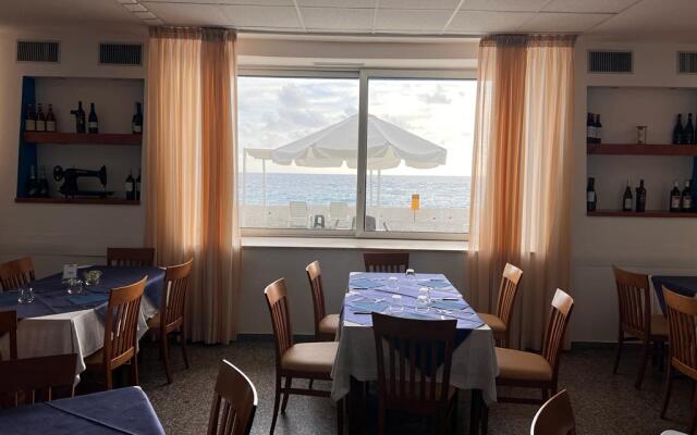 Sea Palace Hotel