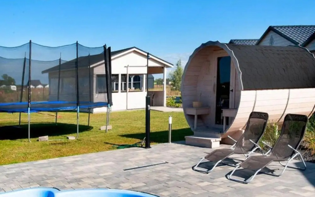 Holiday Homes With Pool, Jacuzzi and Sauna