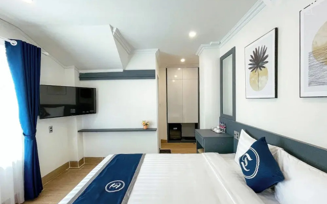 Nature Hotel - Le Dai Hanh