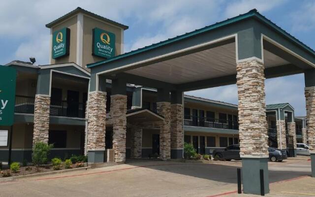 Quality Inn & Suites Garland - East Dallas