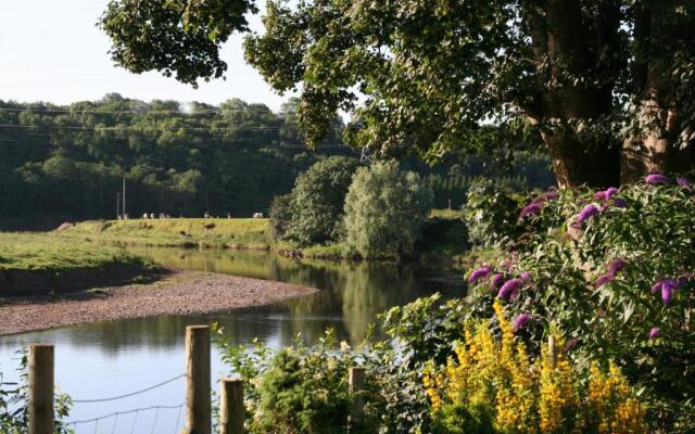 Riverside Barn Guest House