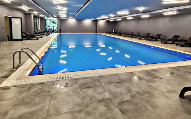 lUX Residence on High Floor 03