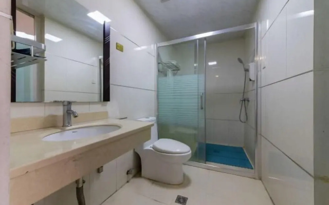 Li's Holiday Hotel (Foshan Sanshui Railway Station)