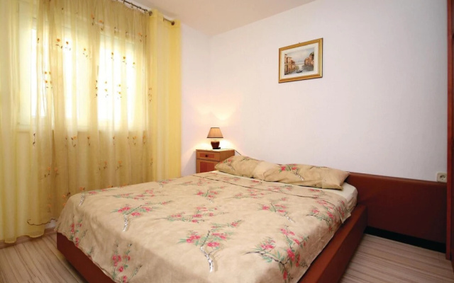Stunning Apartment in Zatoglav With 1 Bedrooms and Wifi